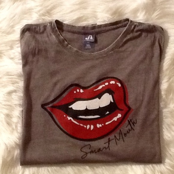 Tops - Unisex Graphic Tee ‘Smart Mouth’ LIPS